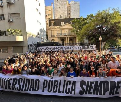 universidad pública siempre